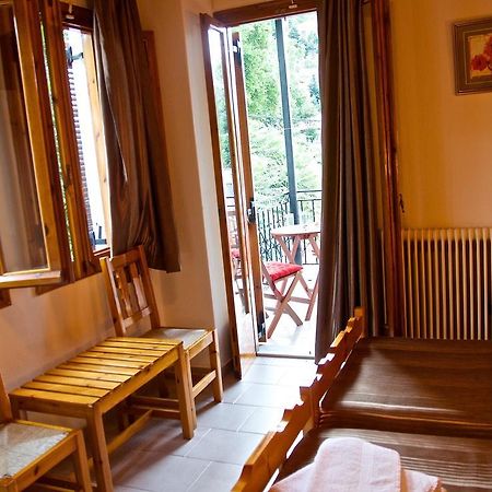 Stavroula Rooms Makrirrákhi Екстериор снимка