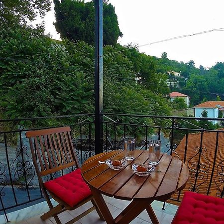Stavroula Rooms Makrirrákhi Екстериор снимка