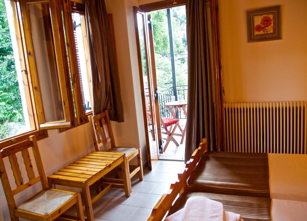 Stavroula Rooms Makrirrákhi Екстериор снимка