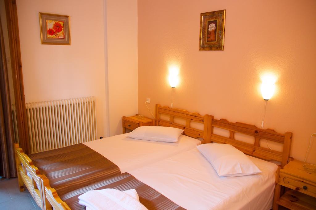 Stavroula Rooms Makrirrákhi Екстериор снимка