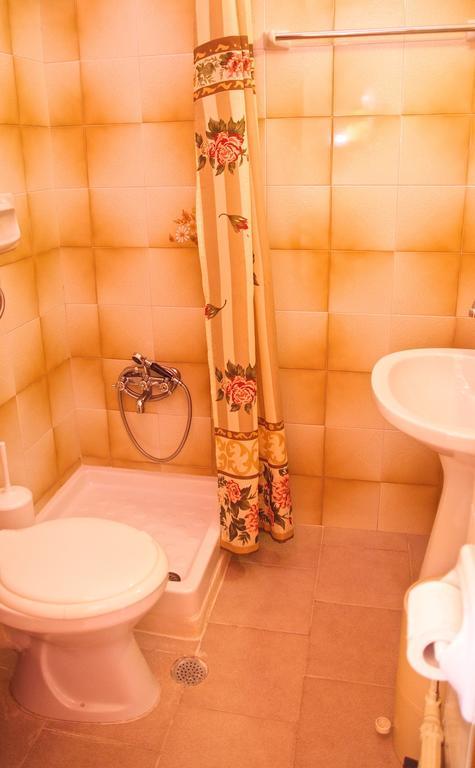 Stavroula Rooms Makrirrákhi Екстериор снимка